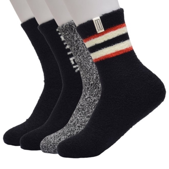 Hunter Cozy Crew Socks in Black, White, and Red-4 Pairs - Picture 3 of 10